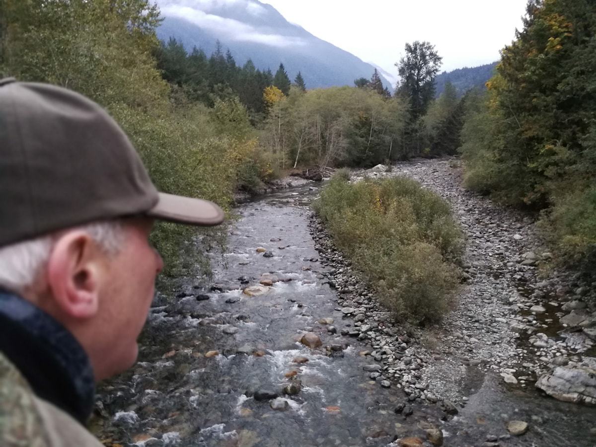 Fiskeeventyr og fiskerejser ser på den lave vandstand i chilliwack