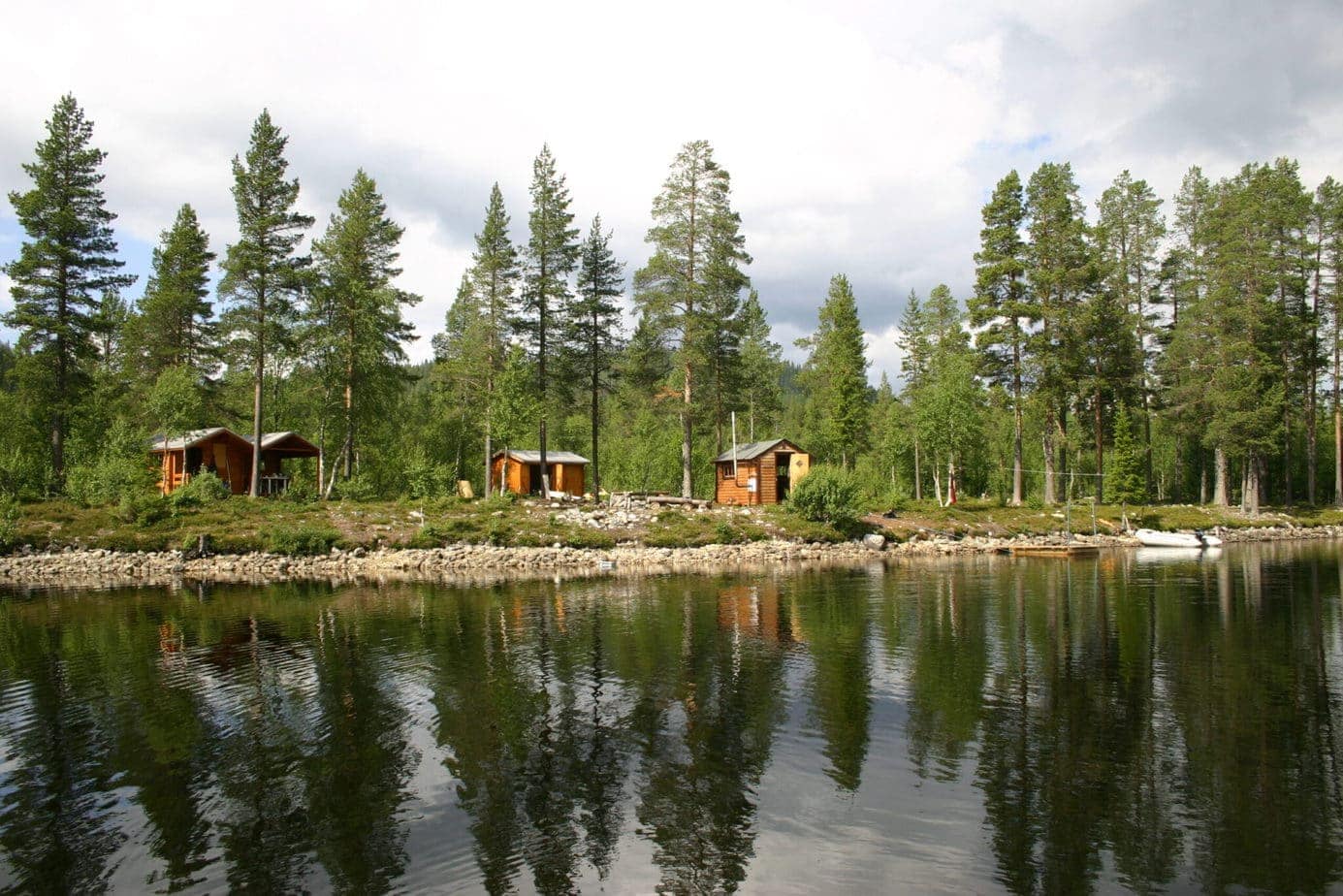 Vildmarks camp ved Masvik - hytterne